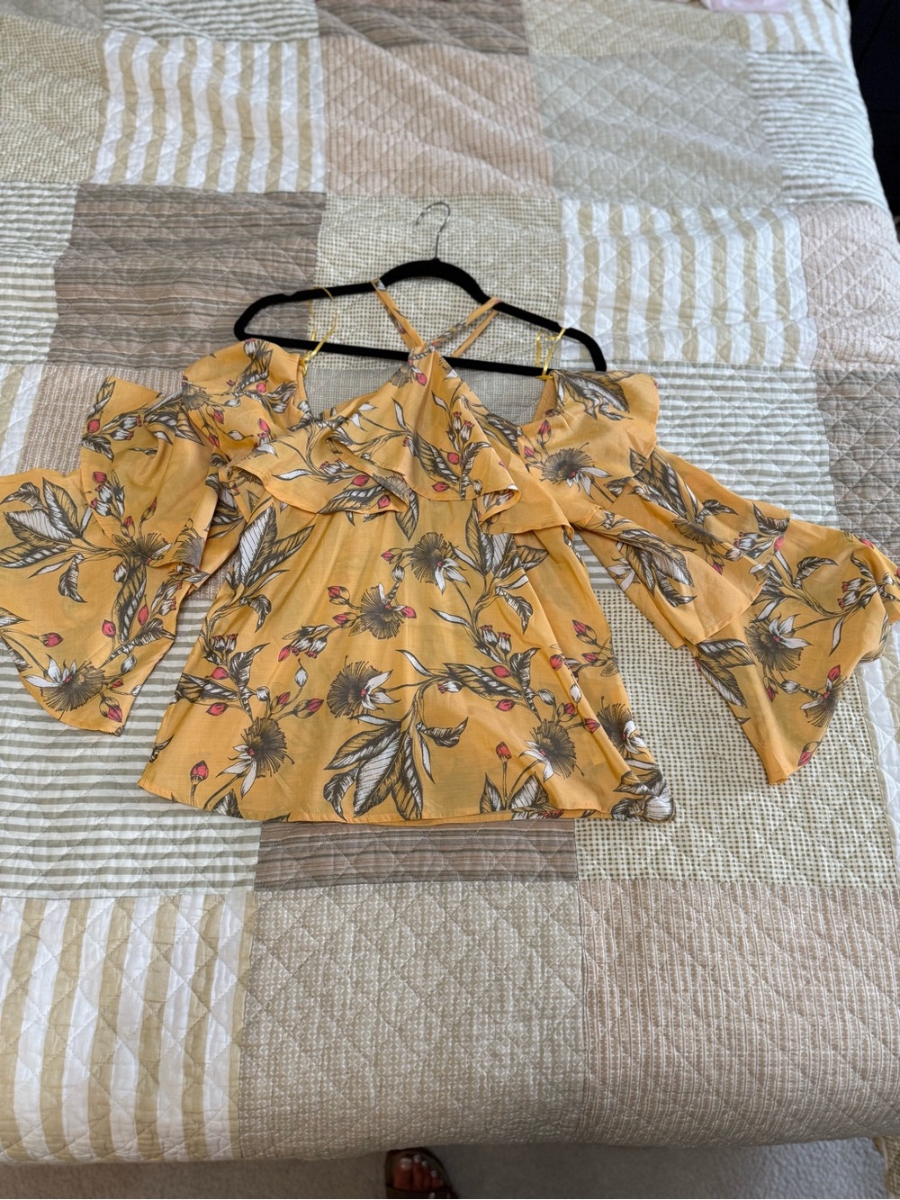 NWT Express Mustard Floral Cold-Shoulder Blouse